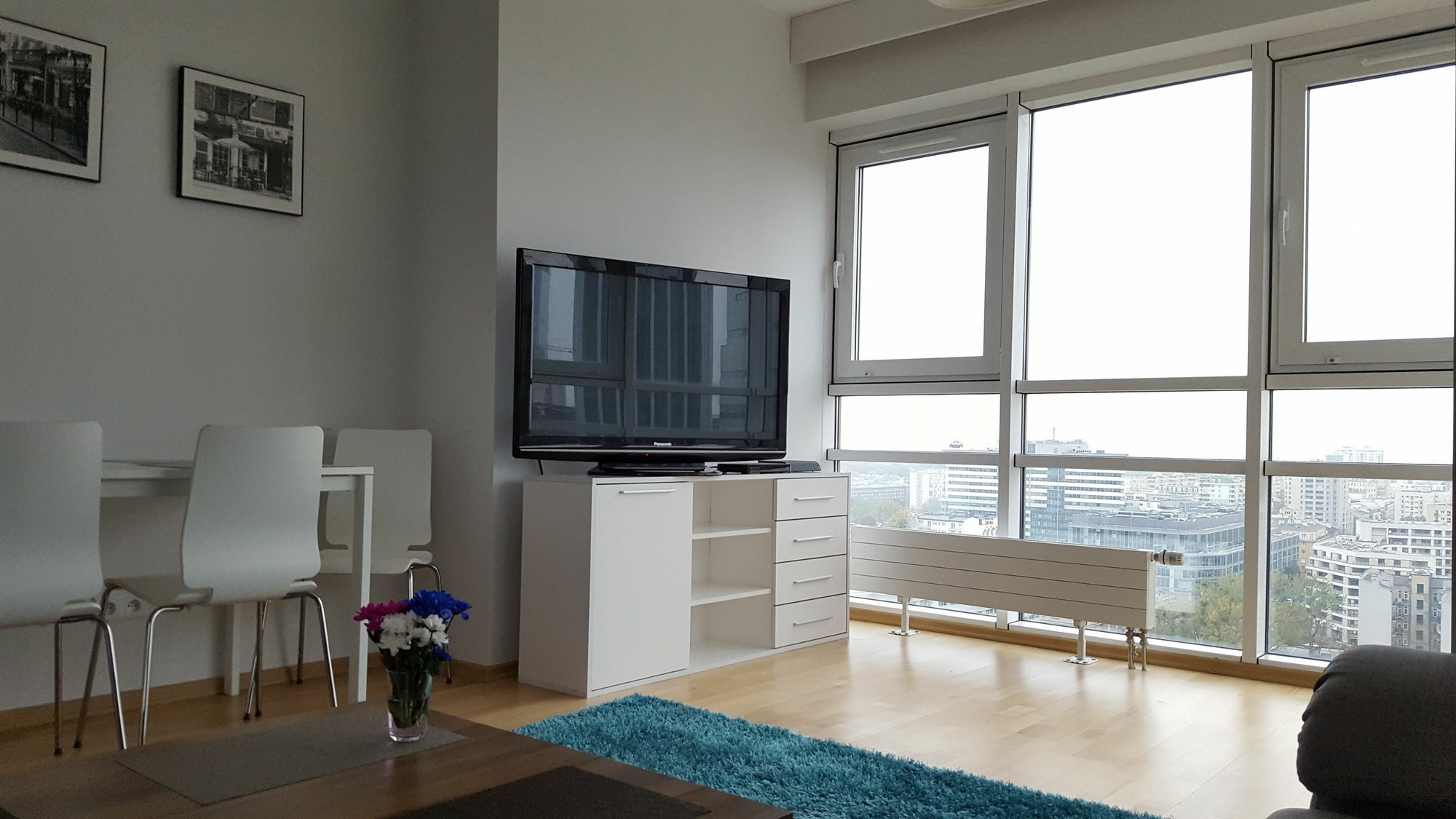 Chopin - Platinum Towers Varšava